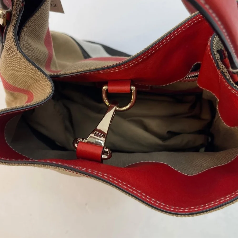 Burberry Medium Ashby Bucket Bag - Picture 12 of 15